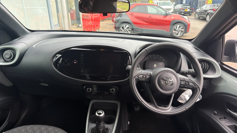 Toyota Aygo X 1.0 VVT-i Edge 5dr Petrol Hatchback